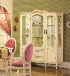 Витрина F809 3 дверная Киев